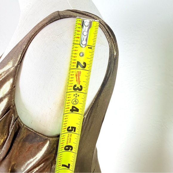 NWT Aidan Mattox Gold Metallic Foiled V-Neck Evening Gown Size 2 - Picture 12 of 16